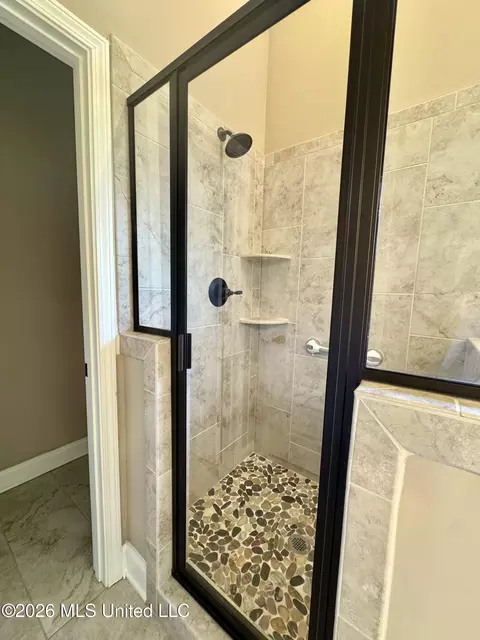708 Holiday Cv, Hernando, MS 38632 photo 18