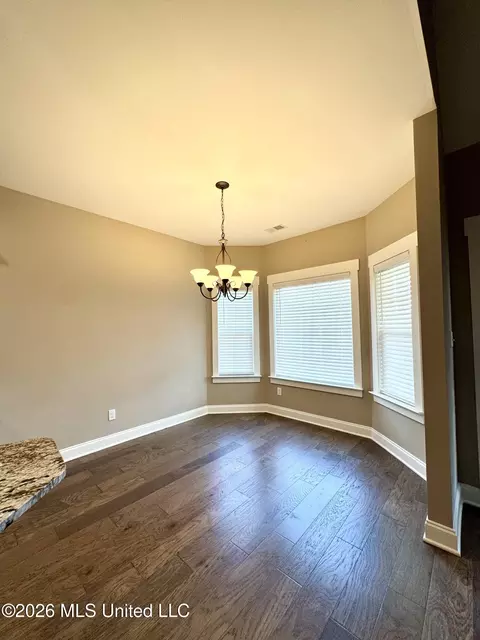 708 Holiday Cv, Hernando, MS 38632 photo 12