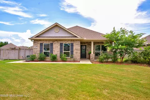 6805 Sweetclover Dr, Ocean Springs, MS 39564