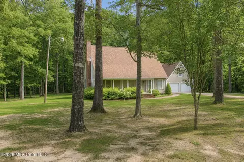 123 Ferry Dr, Brandon, MS 39047 photo 2