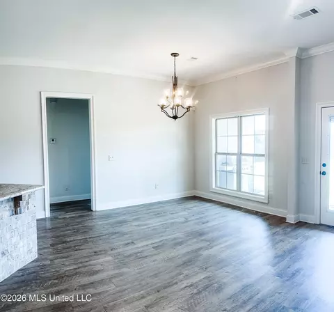 Dining - 201 Chartleigh Cir, Canton, MS 39046 photo 1 of 1