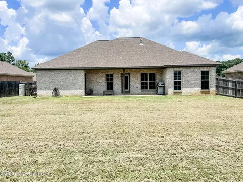 Exterior - 201 Chartleigh Cir, Canton, MS 39046 photo 4 of 6
