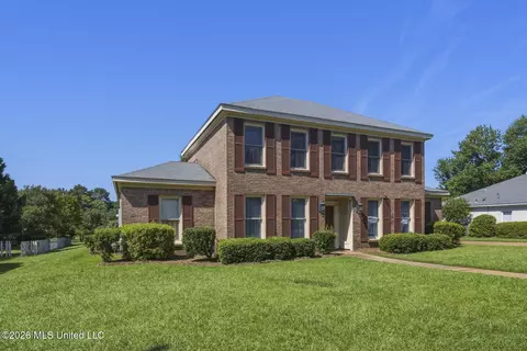Exterior - 1025 Northpointe Dr, Jackson, MS 39211 photo 2 of 8
