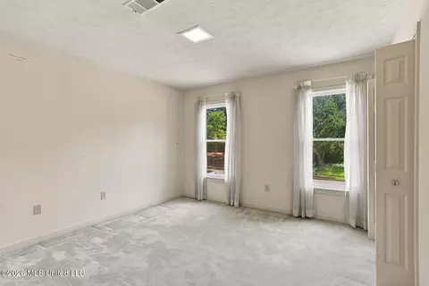 Bedroom - 1025 Northpointe Dr, Jackson, MS 39211 photo 3 of 3