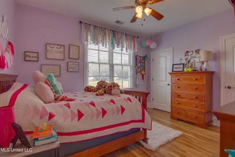Bedroom - 3327 Pettingill Way, Hernando, MS 38632 photo 2 of 3
