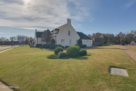 Exterior - 3327 Pettingill Way, Hernando, MS 38632 photo 4 of 8