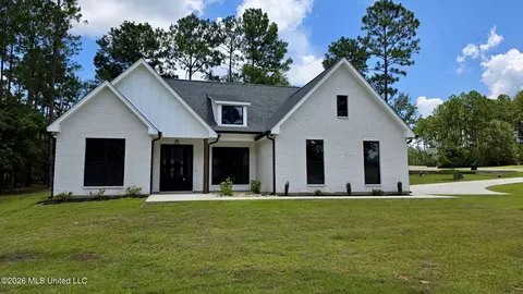 55 Switch Dr, Carriere, MS 39426