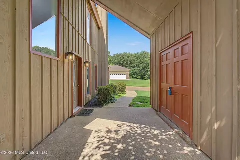 4011 Los Padres Dr, Nesbit, MS 38651 photo 5