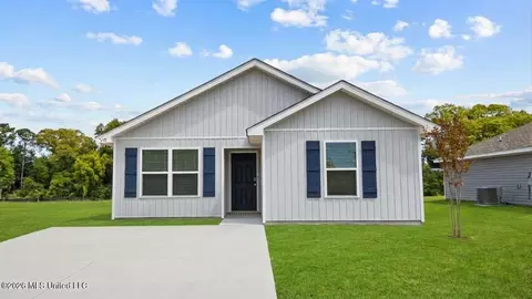 15372 7th St, Gulfport, MS 39503