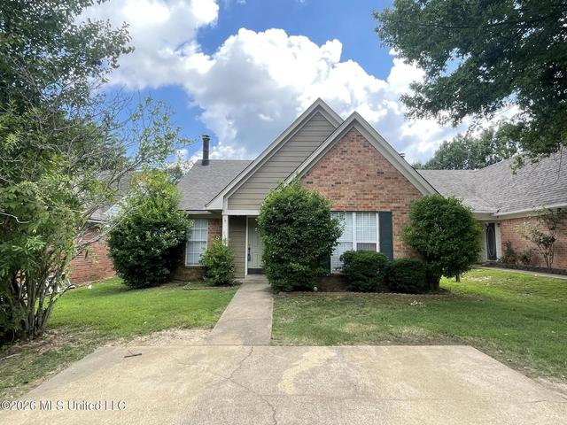 1077 Mcgowan Dr, Southaven, MS 38671