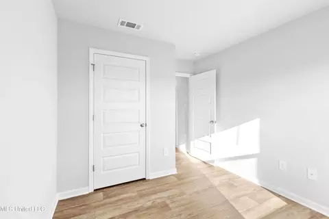 Bedroom - 64 Kings Crossing Dr, Lucedale, MS 39452 photo 6 of 8