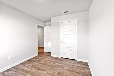 Bedroom - 64 Kings Crossing Dr, Lucedale, MS 39452 photo 4 of 8
