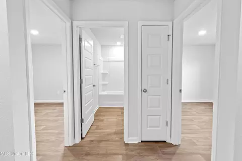 Entry Way - 64 Kings Crossing Dr, Lucedale, MS 39452 photo 2 of 3