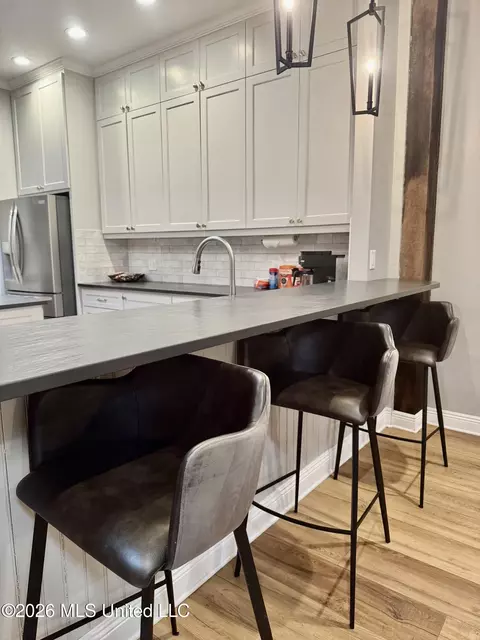 Kitchen - 407 Franklin St, Natchez, MS 39120 photo 1 of 10