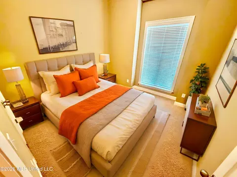 Bedroom - 307 Springhill Pt, Brandon, MS 39047 photo 2 of 3