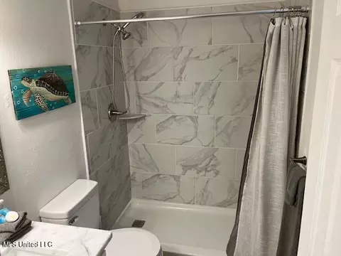 Bath - 216 White Harbor Rd, Long Beach, MS 39560 photo 1 of 2