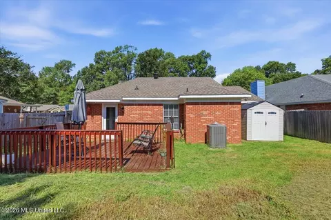 Exterior - 330 Audubon Cir, Brandon, MS 39047 photo 4 of 6
