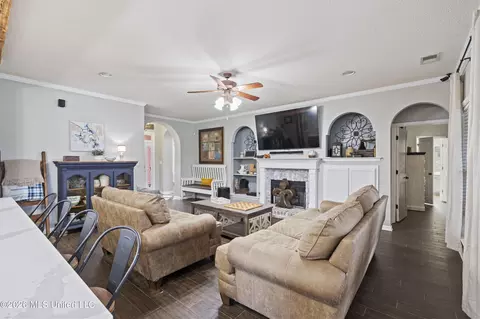 Other - 1211 E Cross Creek Dr, Hernando, MS 38632 photo 2 of 10