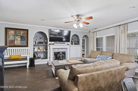 Other - 1211 E Cross Creek Dr, Hernando, MS 38632 photo 1 of 10