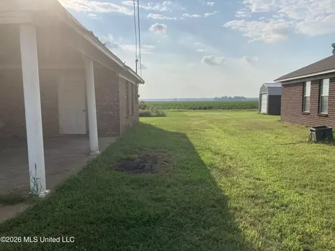 Exterior - 1104 Clover Leaf Cir, Robinsonville, MS 38664 photo 2 of 4