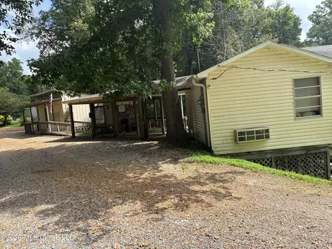 Exterior - 3696 Councils Ford Cv, Hernando, MS 38632 photo 8 of 9