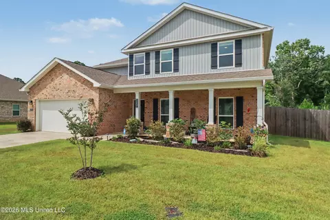 12237 Savannah Cir, Ocean Springs, MS 39564