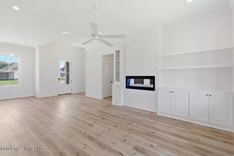 Living - 189 Bronson Bnd, Flowood, MS 39232 photo 1 of 3