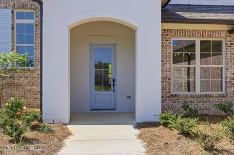 Exterior - 189 Bronson Bnd, Flowood, MS 39232 photo 3 of 6
