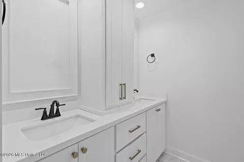Bath - 189 Bronson Bnd, Flowood, MS 39232 photo 4 of 5