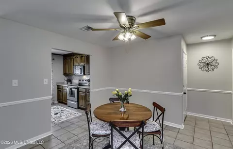 Dining - 1022 Red Oak Dr, Brandon, MS 39042 photo 3 of 3