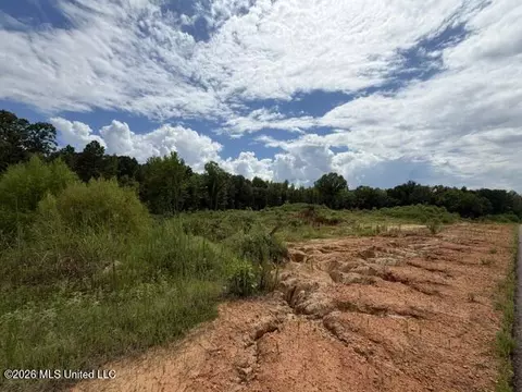 8 Taylor Nicole Rd, Byhalia, MS 38611