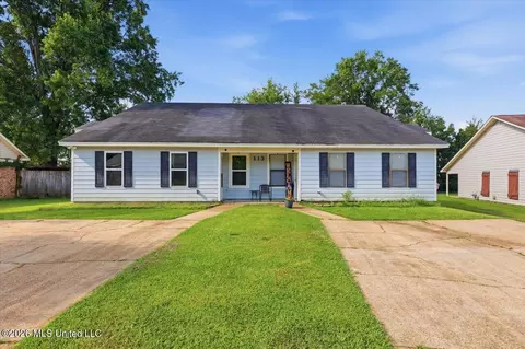 113 Meadowview Cir #A, Clinton, MS 39056