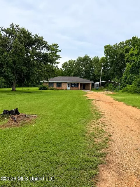 39 Leo Eaves Rd, Picayune, MS 39466 photo 2