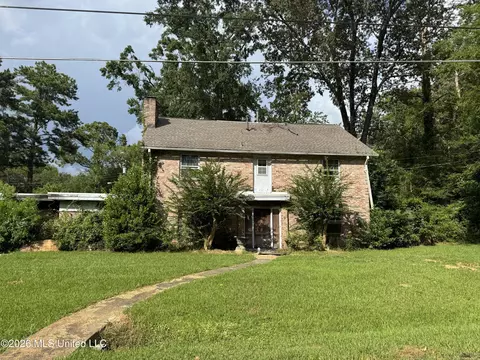 1710 Hillview Dr, Jackson, MS 39211 photo 1