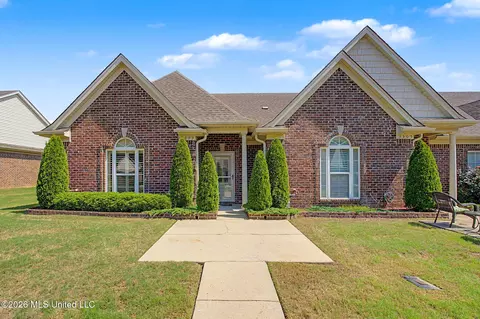 3299 Jade Ln, Southaven, MS 38672