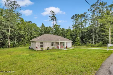 Exterior - 1084 Koloa Ct, Diamondhead, MS 39525 photo 3 of 4