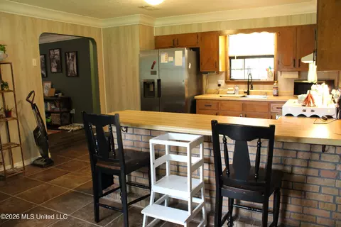 Kitchen - 8517 Greenfields Rd, Moss Point, MS 39562 photo 1 of 6