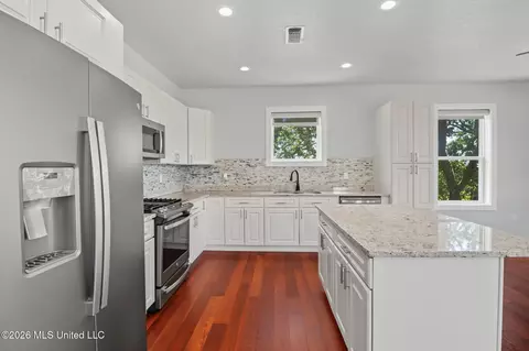 Kitchen - 100 Pitcher Pt, Long Beach, MS 39560 photo 1 of 3