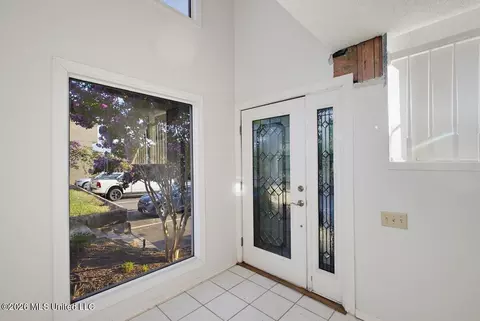 Entry Way - 40 Breakers Ln, Ridgeland, MS 39157 photo 5 of 7