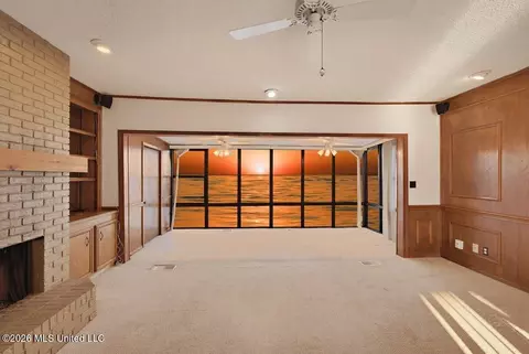 Living - 40 Breakers Ln, Ridgeland, MS 39157 photo 1 of 4