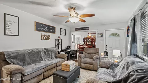 330 S Fox Hall Rd, Pearl, MS 39208 photo 4