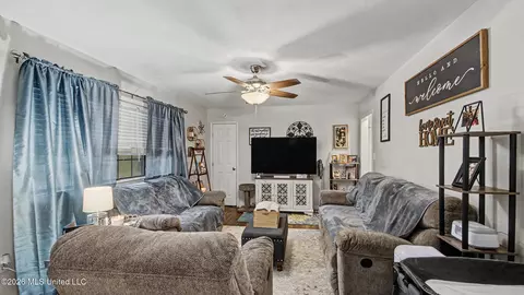330 S Fox Hall Rd, Pearl, MS 39208 photo 3