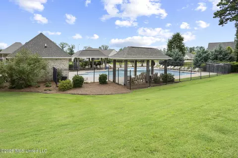 Exterior - 123 Freeland Ln, Clinton, MS 39056 photo 6 of 6