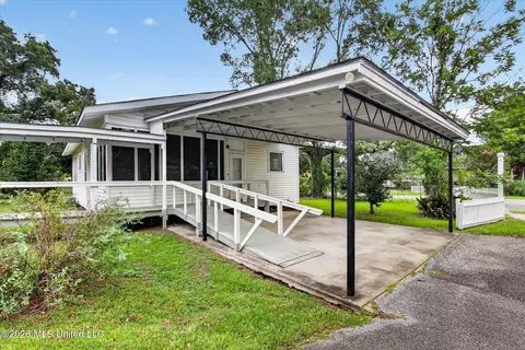 Exterior - 3618 Bellview Ave, Moss Point, MS 39563 photo 13 of 26