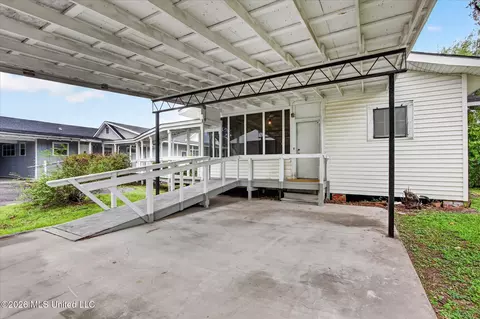 Exterior - 3618 Bellview Ave, Moss Point, MS 39563 photo 14 of 26