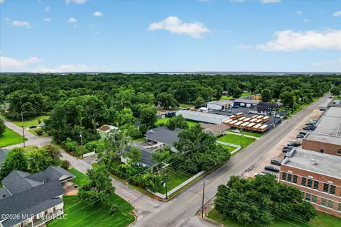 View/Area - 3618 Bellview Ave, Moss Point, MS 39563 photo 9 of 13