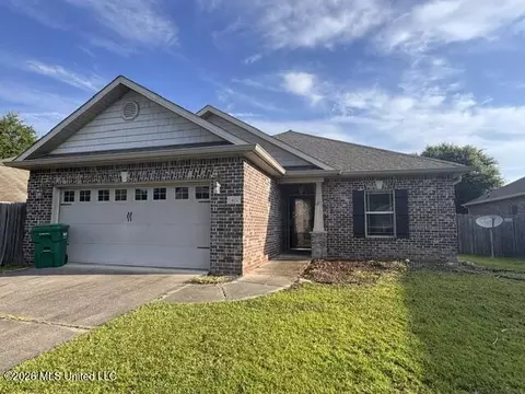 14024 Fox Hill Dr, Gulfport, MS 39503