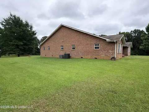 Exterior - 1117 NW Montgomery Ln, Wesson, MS 39191 photo 12 of 20