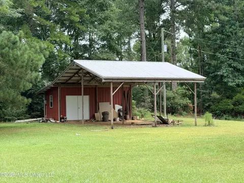 Exterior - 1117 NW Montgomery Ln, Wesson, MS 39191 photo 3 of 20