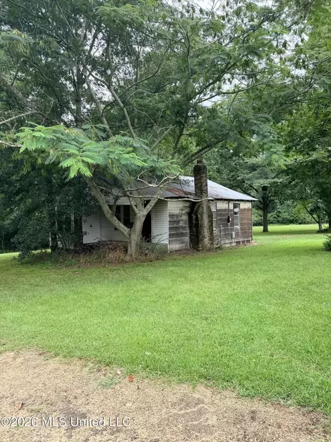 Exterior - 1117 NW Montgomery Ln, Wesson, MS 39191 photo 6 of 20